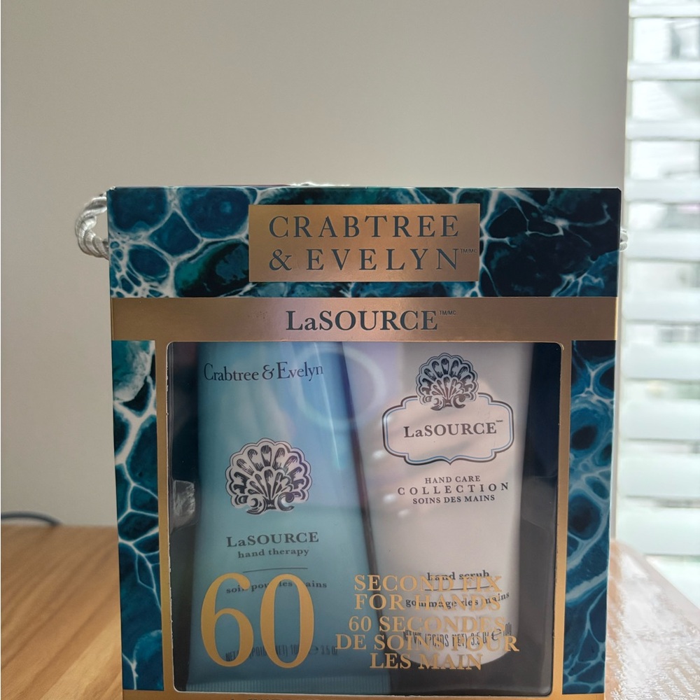 Crabtree & Evelyn LaSource Hand Care Duo - Blue and White